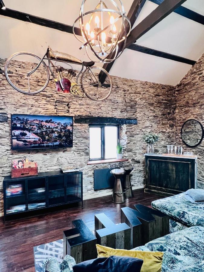 Loft 11 Stunning Luxury Nyc Loft Style Interior Designed 2Bd Apartment Excellent City Centre Location Mezzanine Cinema Room Designer Furniture Amazing Space Дуглас Экстерьер фото