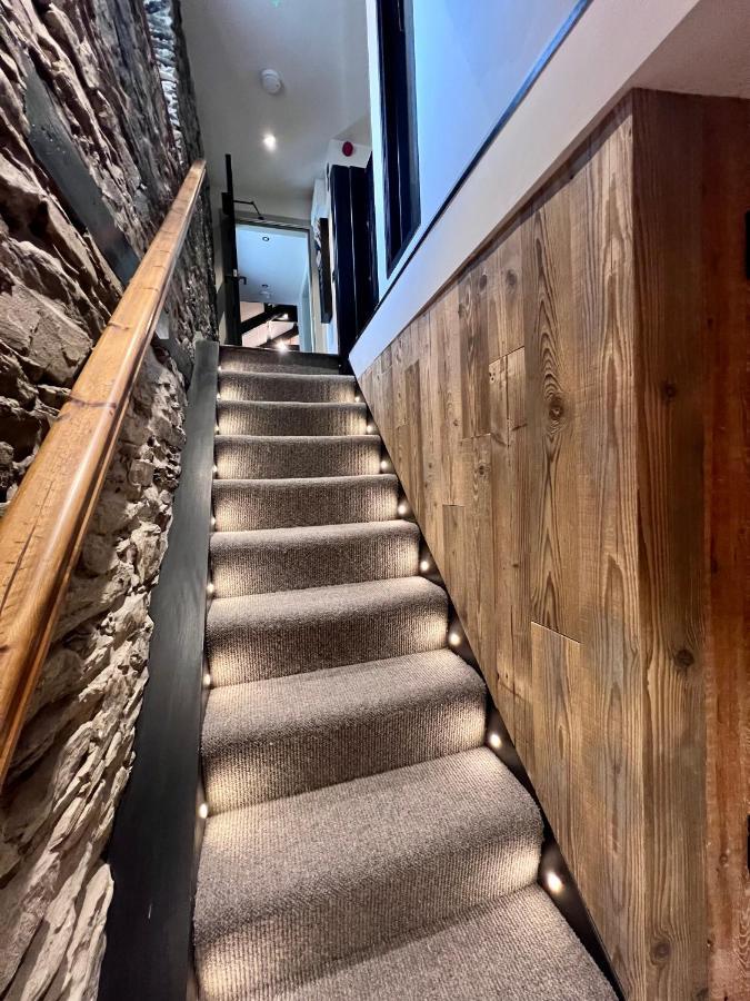 Loft 11 Stunning Luxury Nyc Loft Style Interior Designed 2Bd Apartment Excellent City Centre Location Mezzanine Cinema Room Designer Furniture Amazing Space Дуглас Экстерьер фото